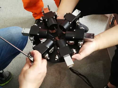 智能機(jī)器人 高壓設(shè)備“心臟”的無損檢測新突破